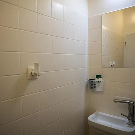 A7 Guest house