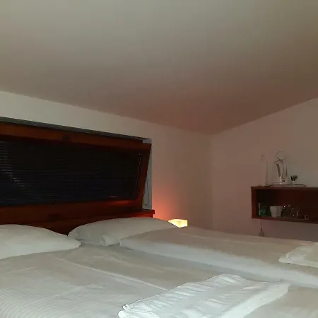 A7 게스트하우스 Komárno